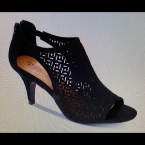 Heeled Open Toe Black Sandal